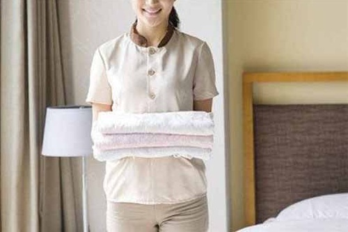 1632905093615784.jpg 家政服务与管理.jpg